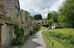 Bibury Cottages in the Cotswolds - June 2007.jpg